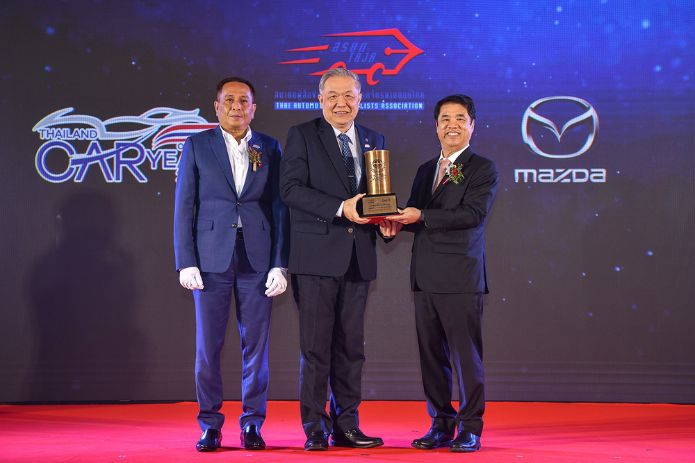 มาสด้า CX-30 สุดยอดรถยนต์แห่งปีคว้ารางวัลรถยนต์ยอดเยี่ยม