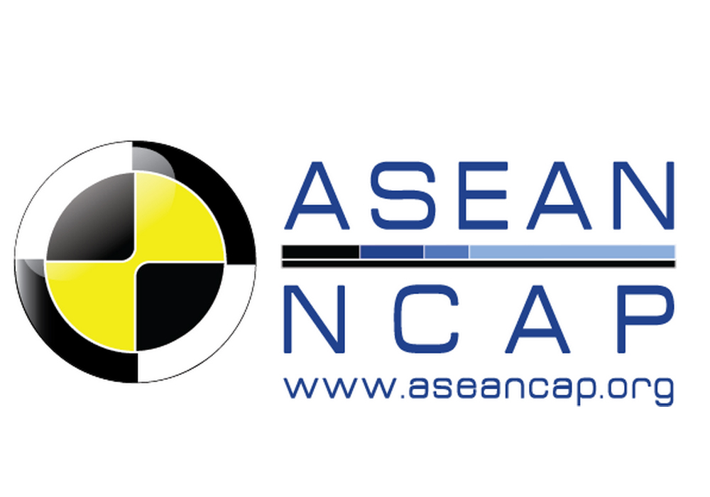 โตโยต้าคว้ารางวัล DECADE OF SAFER VEHICLE AWARDS