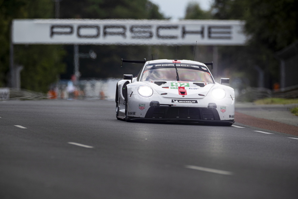 การปรากฏตัวครั้งสุดท้ายใน Le Mans ของรถแข่งปอร์เช่ 911 RSR โดยทีม Porsche GT