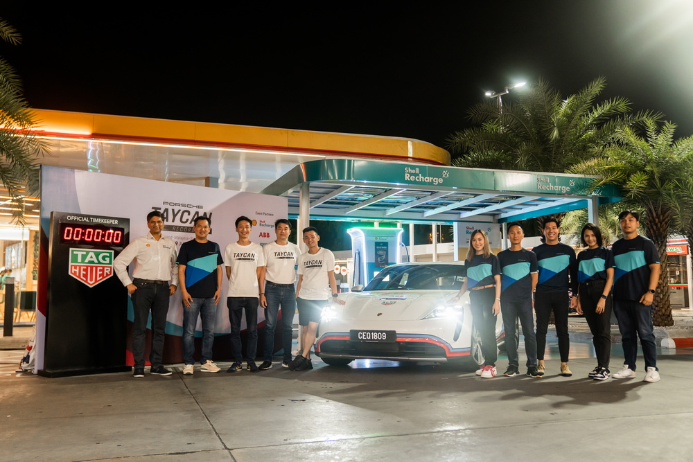 พิสูจน์การเดินทางข้ามพรมแดนอย่างราบรื่นด้วย Porsche และ Shell Recharge