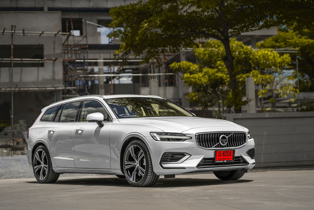 VOLVO MWOne ร่วมฉลองครบรอบ 97 ปี Volvo Cars แจก iPhone 97 เครื่อง