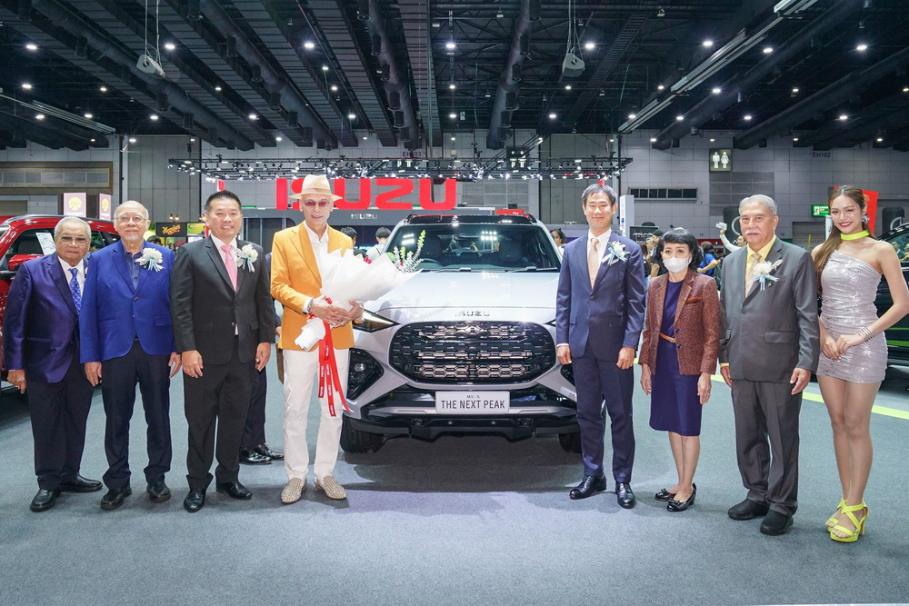 อีซูซุทะยานสู่จุดสูงสุดไปพร้อมกับ NEW! MU-X “THE NEXT PEAK” และ “ISUZU D-MAX”