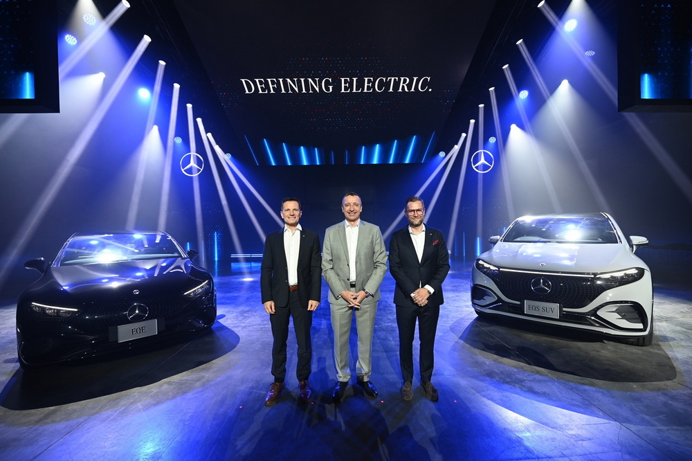 เมอร์เซเดส-เบนซ์ เติมพอร์ตอีวีเพิ่ม 2 รุ่น “The new EQE Sedan” และ “The new EQS SUV”