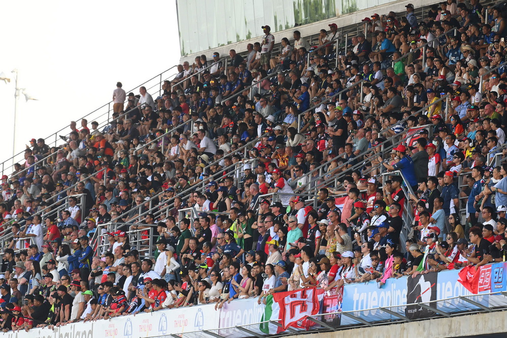 แฟนล้นสนาม! “โมโตจีพี” ดวลสปรินต์สุดเดือด