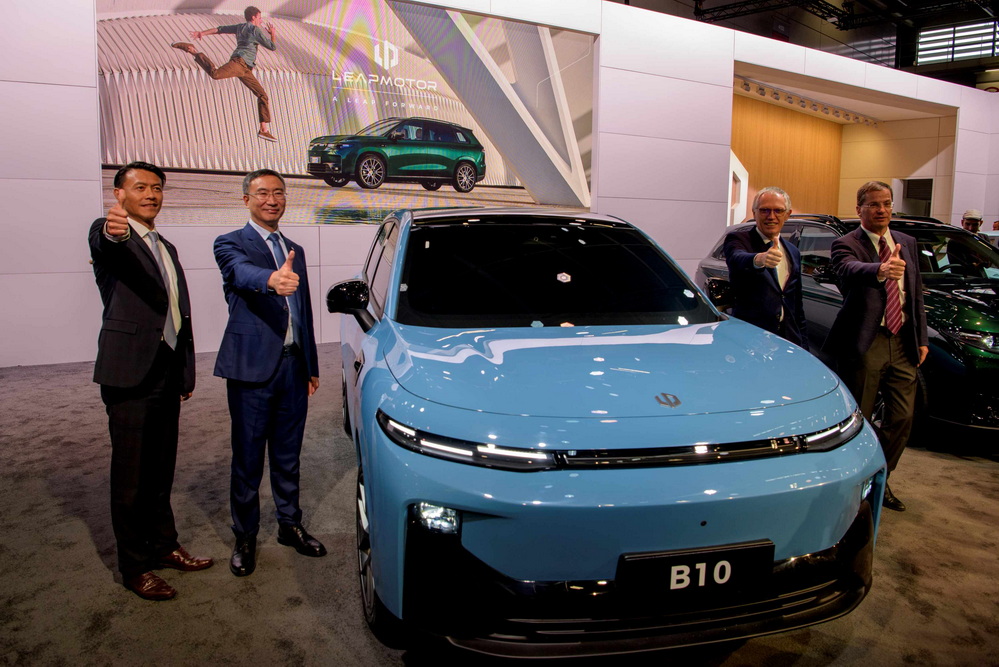 Stellantis โชว์ผลงานชิ้นโบว์แดงสู่เวทีระดับโลก ในงาน Paris Motor Show 2024