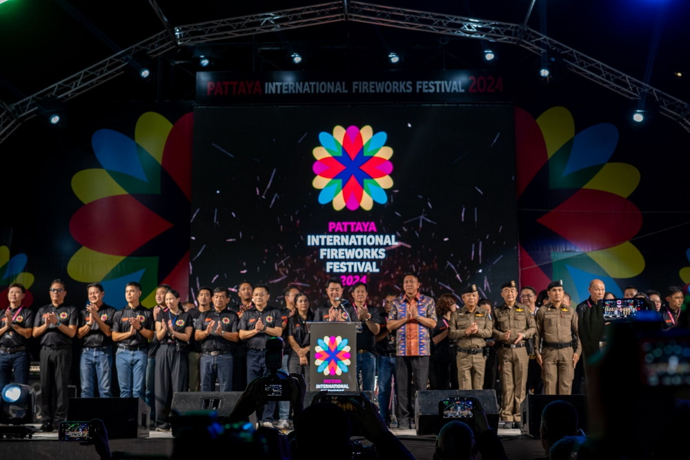 “เบนซ์ไพรม์มัส พัทยา” ชวนสัมผัสแสงสีเสียงสุดตระการตา